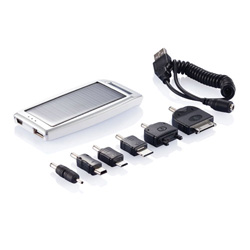 Solarladeger�t mit USB Spiralkabel, silber - Werbeartikel